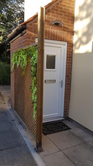 No6 High Street Apartman Edwinstowe Kültér fotó