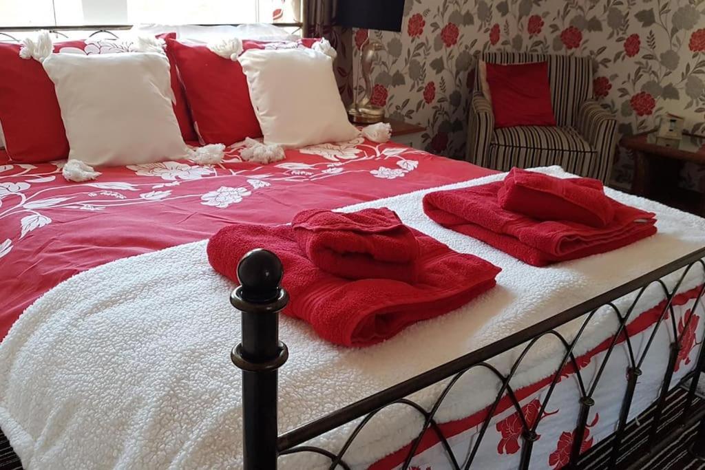 No6 High Street Apartman Edwinstowe Kültér fotó