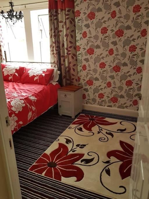 No6 High Street Apartman Edwinstowe Kültér fotó