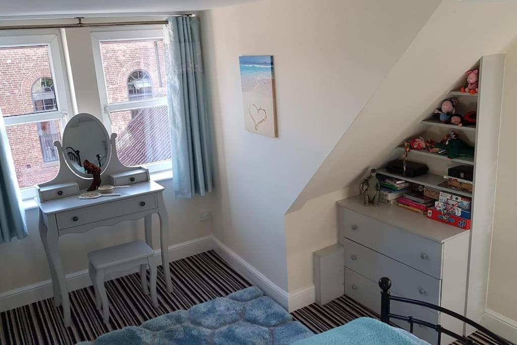 No6 High Street Apartman Edwinstowe Kültér fotó